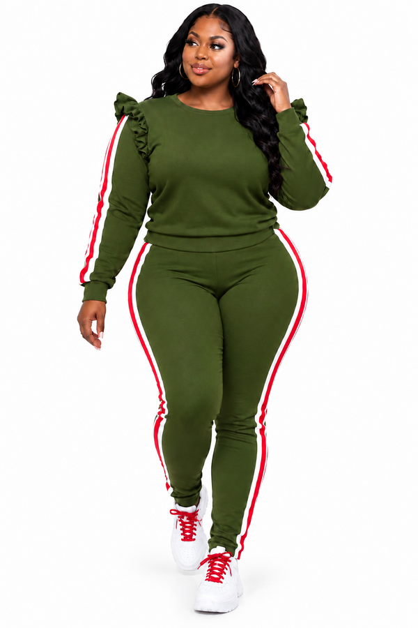 Be OWT -Women's 2 piece set -CHIC UNDER $50